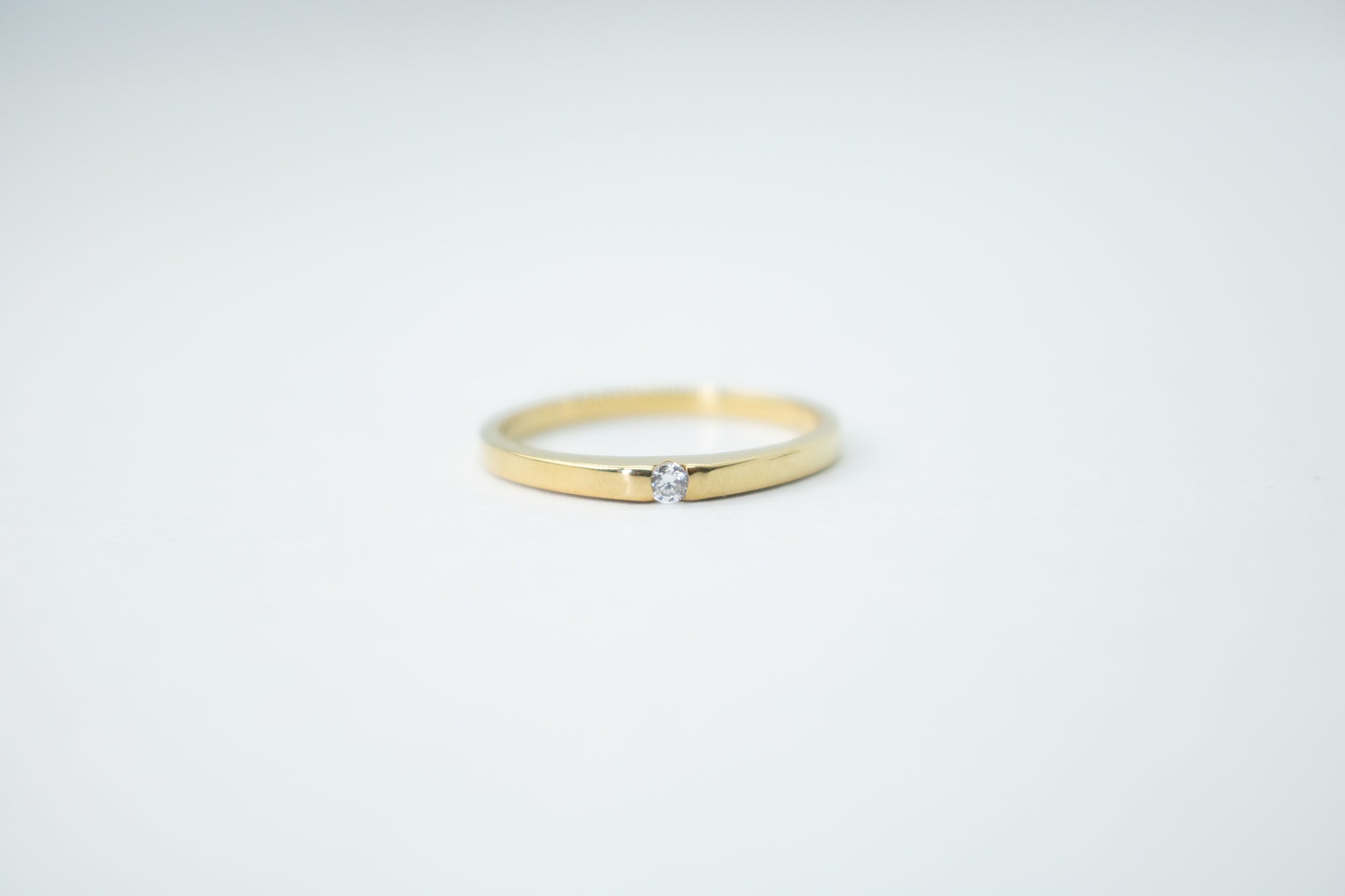 平打ち一粒ダイヤリング