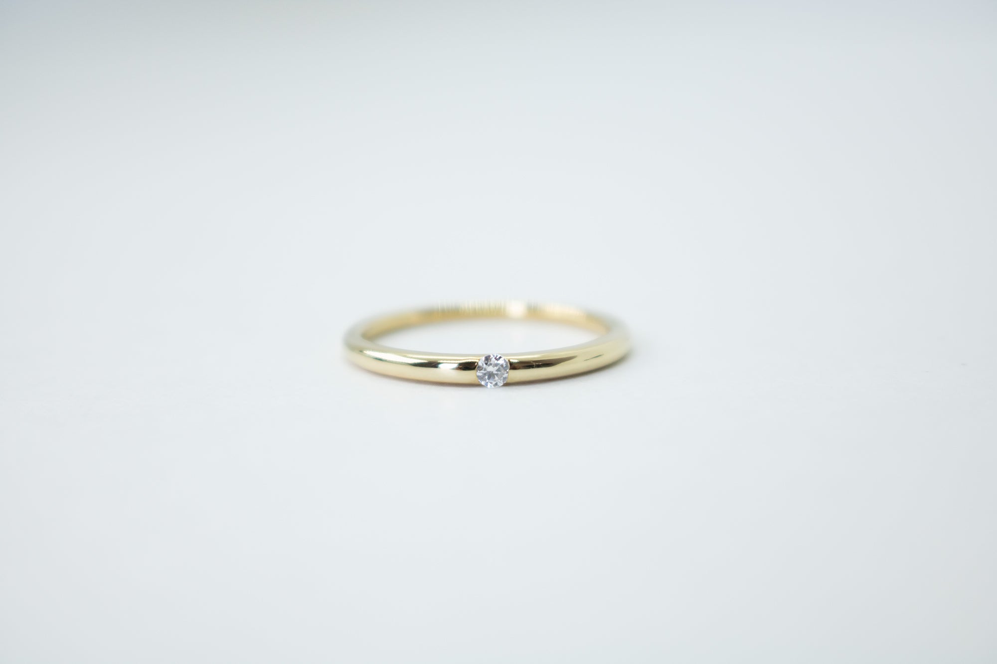 甲丸一粒ダイヤリング