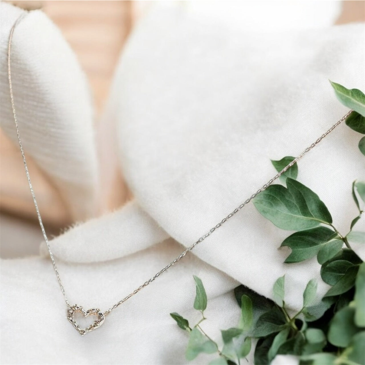 ダイヤモンド ハート型プチネックレス K10WG(10金ホワイトゴールド)